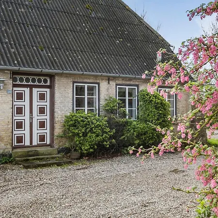 Hébergement de vacances Stunning In Sydals With Wifi *